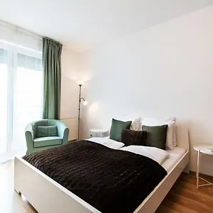  Appartamento Pleasant & Comfy In Super Location