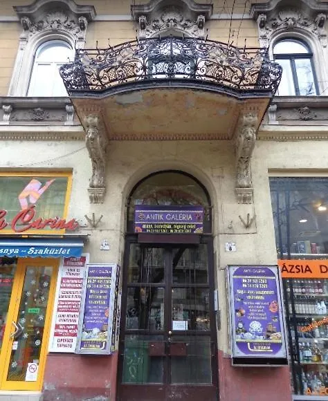 Your Well Deserved Happy Place With Love Apartment Budapest