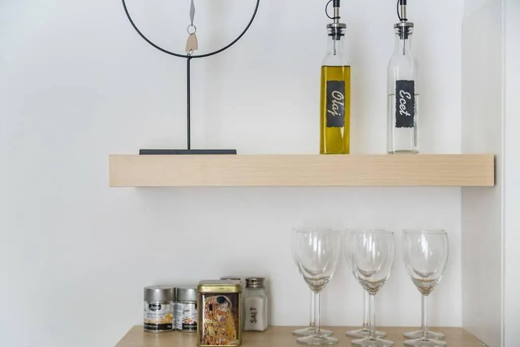 Your Well Deserved Happy Place With Love Apartment Budapest